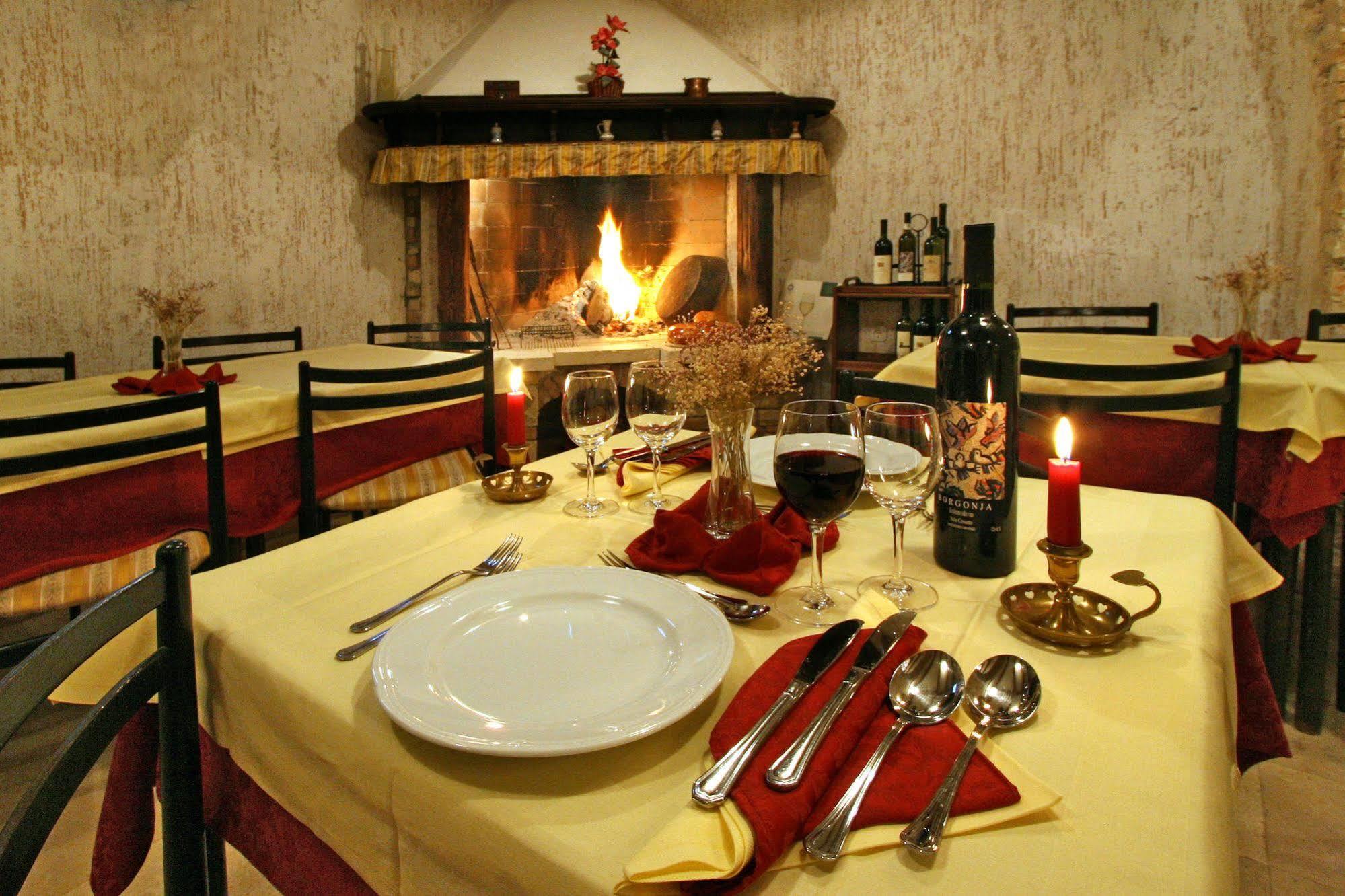 Bed and Breakfast Kastel Kaštelir Exteriér fotografie